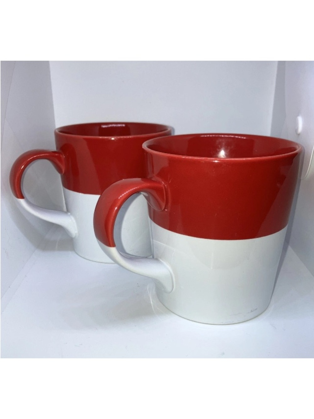 SET OF 2 Crate & Barrel Ceramic Coffee Mugs Red White Dipped Glaze 14oz Holidays
